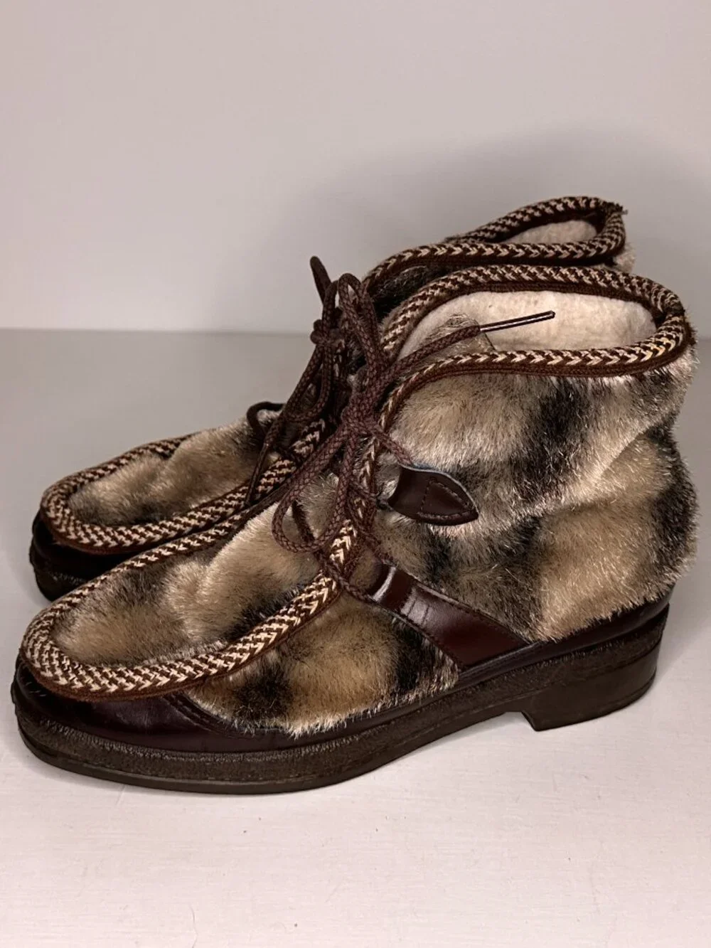 Yodelers Vintage Fur Accent Boots Women Size 6